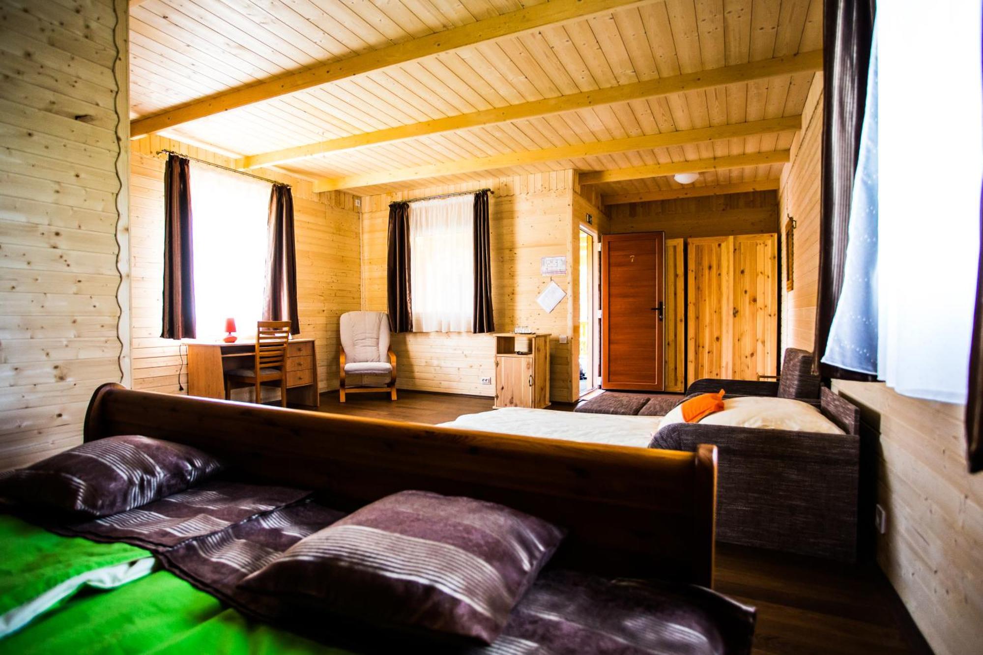 Szatmar Beregi Elmenyliget Aparthotel Fehergyarmat Ngoại thất bức ảnh
