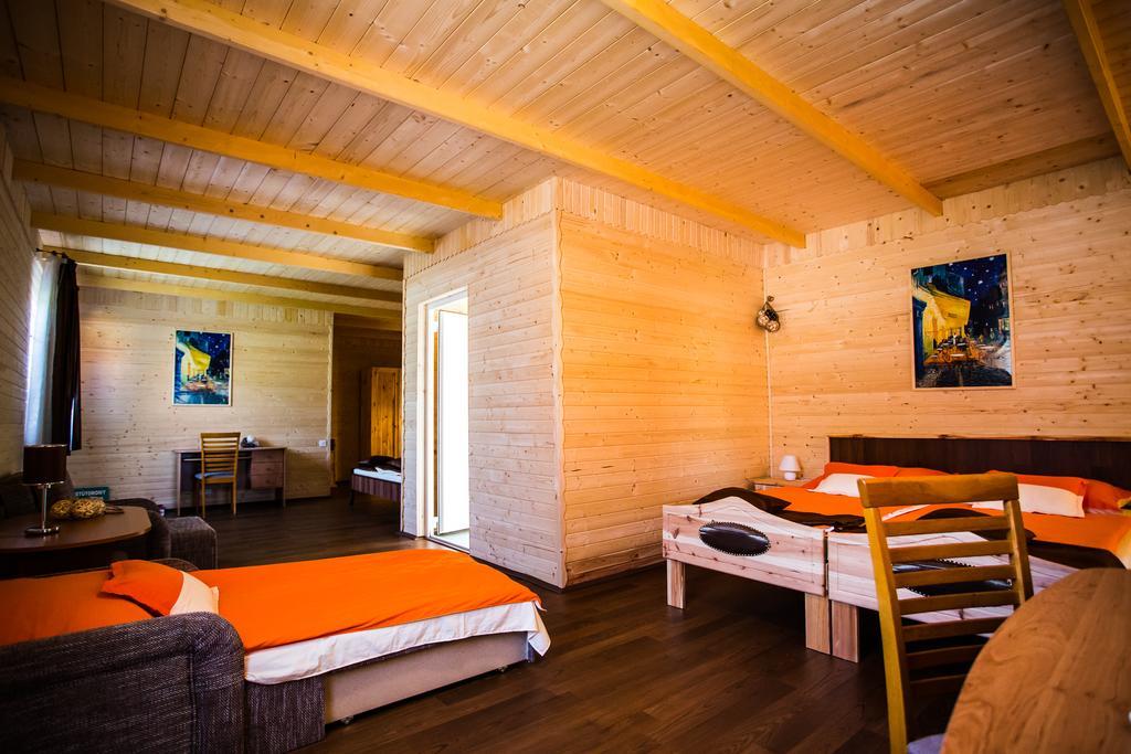 Szatmar Beregi Elmenyliget Aparthotel Fehergyarmat Ngoại thất bức ảnh